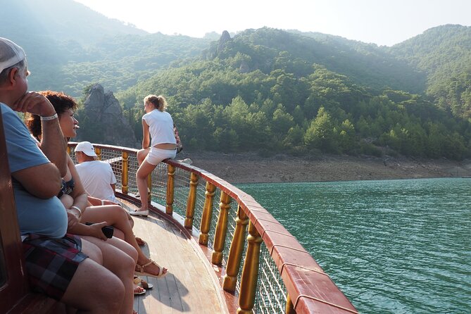 Excursion en bateau dans le Green Canyon avec déjeuner et boissons au départ de Belek