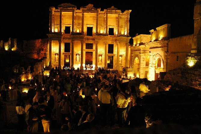 Éphèse, la maison de la Vierge Marie, la maison en terrasse et les visites de Saint-Jean au départ de Kusadasi