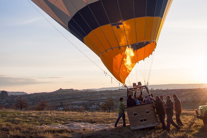 Kapadokya Gökyüzünde 1 Saatlik Sıcak Hava Balonu Gezisi