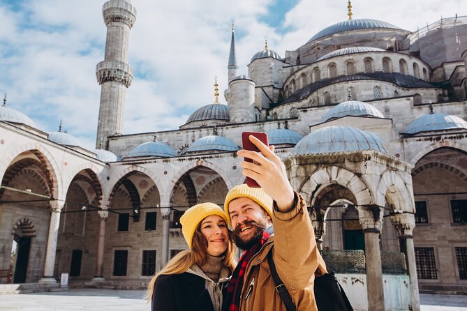 Istanbul Tour Including Blue Mosque, Hagia Sophia, Topkapi Palace and Hippodrome