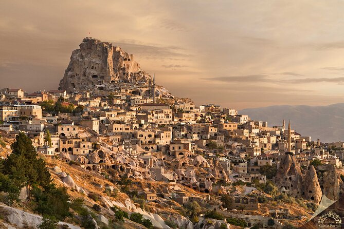 Tour misto di un'intera giornata e tour escursionistico in Cappadocia