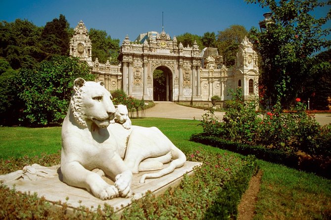 Dolmabahce Palace & Uskudar(Asian Side) Afternoon Tour