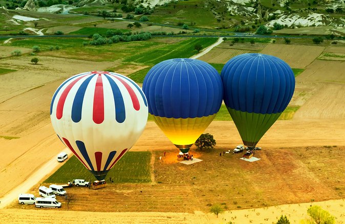 Il volo in mongolfiera include il tour privato della Cappadocia