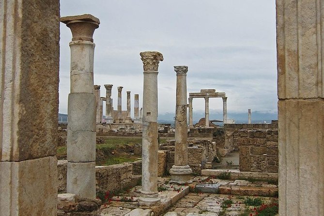 Pamukkale'deki tüm otellerden araçla alma ile Laodikya & Kaklık Mağarası & Salda Gölü