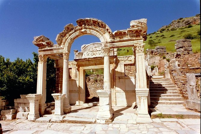 Visiting the Ancient City of Ephesus and Virgin Mary House from Marmaris