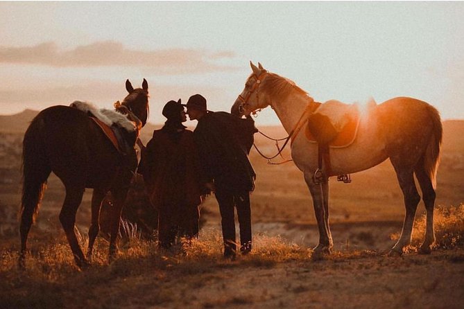 Tour a cavallo 2 ore tramonto Cappadocia