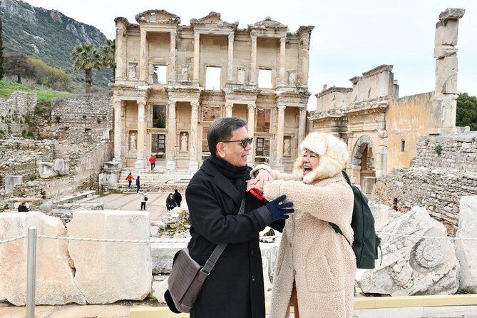 Excursión de medio día a la antigua Éfeso desde el puerto de Kusadası