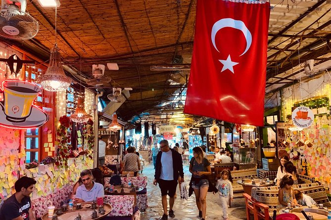 I biglietti d'ingresso sono inclusi / Mezza giornata privata Sirince Village ed Efeso da Kusadasi