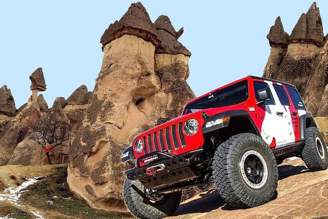 Cappadocia Jeep Safari Tour (con celebrazione dello champagne)