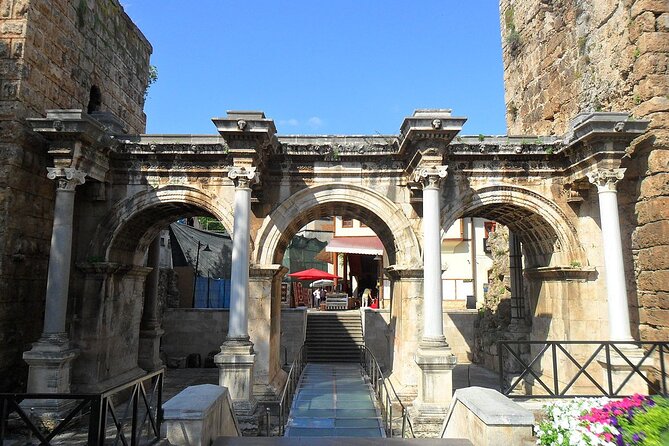 Tour della città di Antalya con funivia e cascate