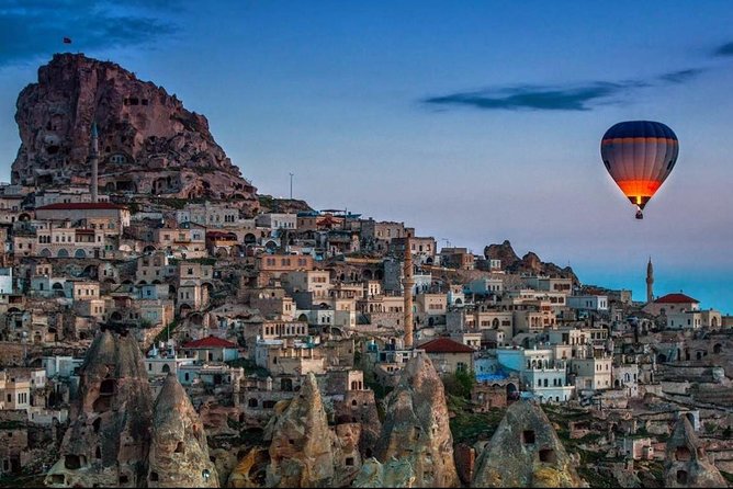 Hidden of Red Cappadocia: visite guidée privée d'une journée