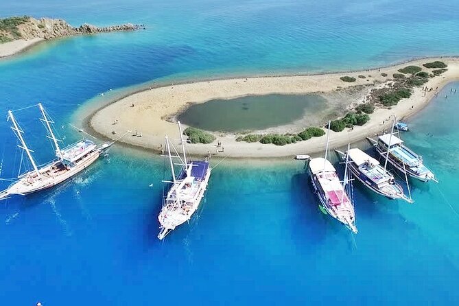 Excursion en bateau vers 12 îles avec déjeuner