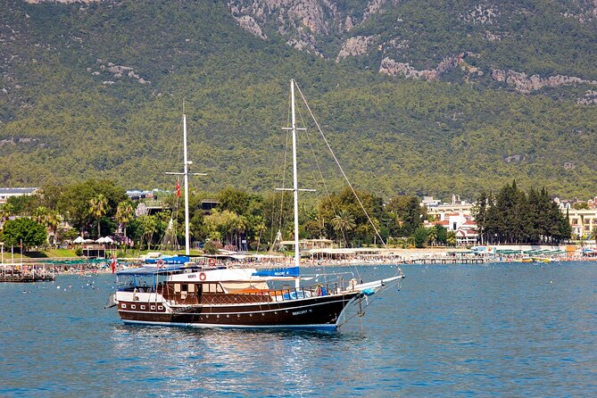 Piratenboottour in den wunderschönen Buchten von Kemer