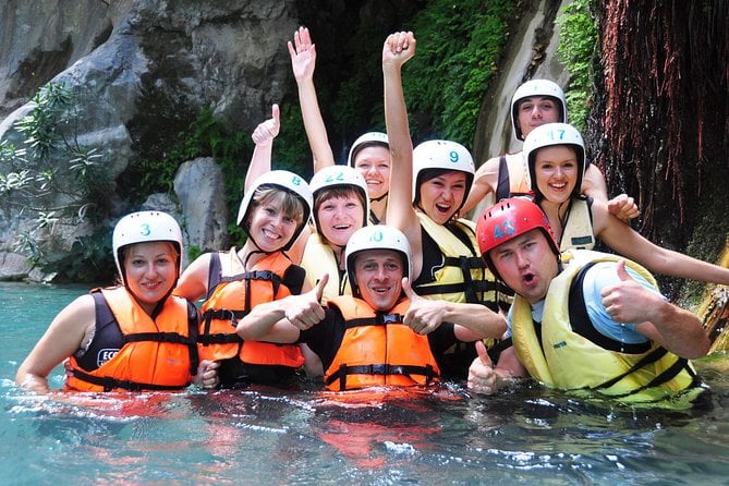 Canyoning-Körper-Rafting